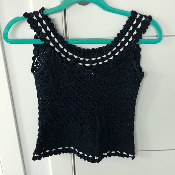 *3 for $175* Oscar De La Renta macrome tank top - Picture 1 of 6